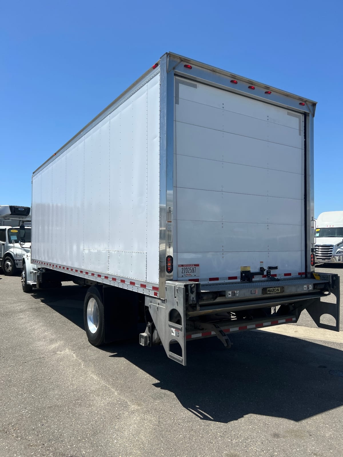 2018 Freightliner/Mercedes M2 106 770400