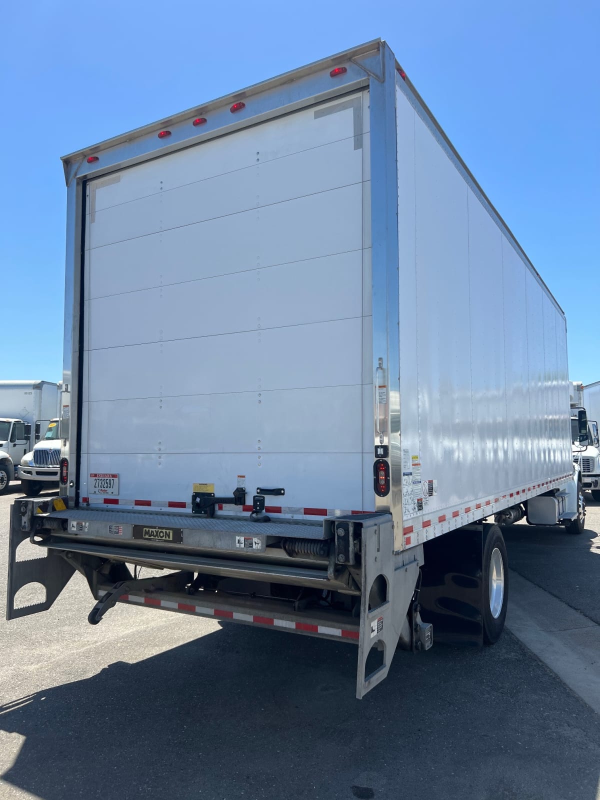 2018 Freightliner/Mercedes M2 106 770400