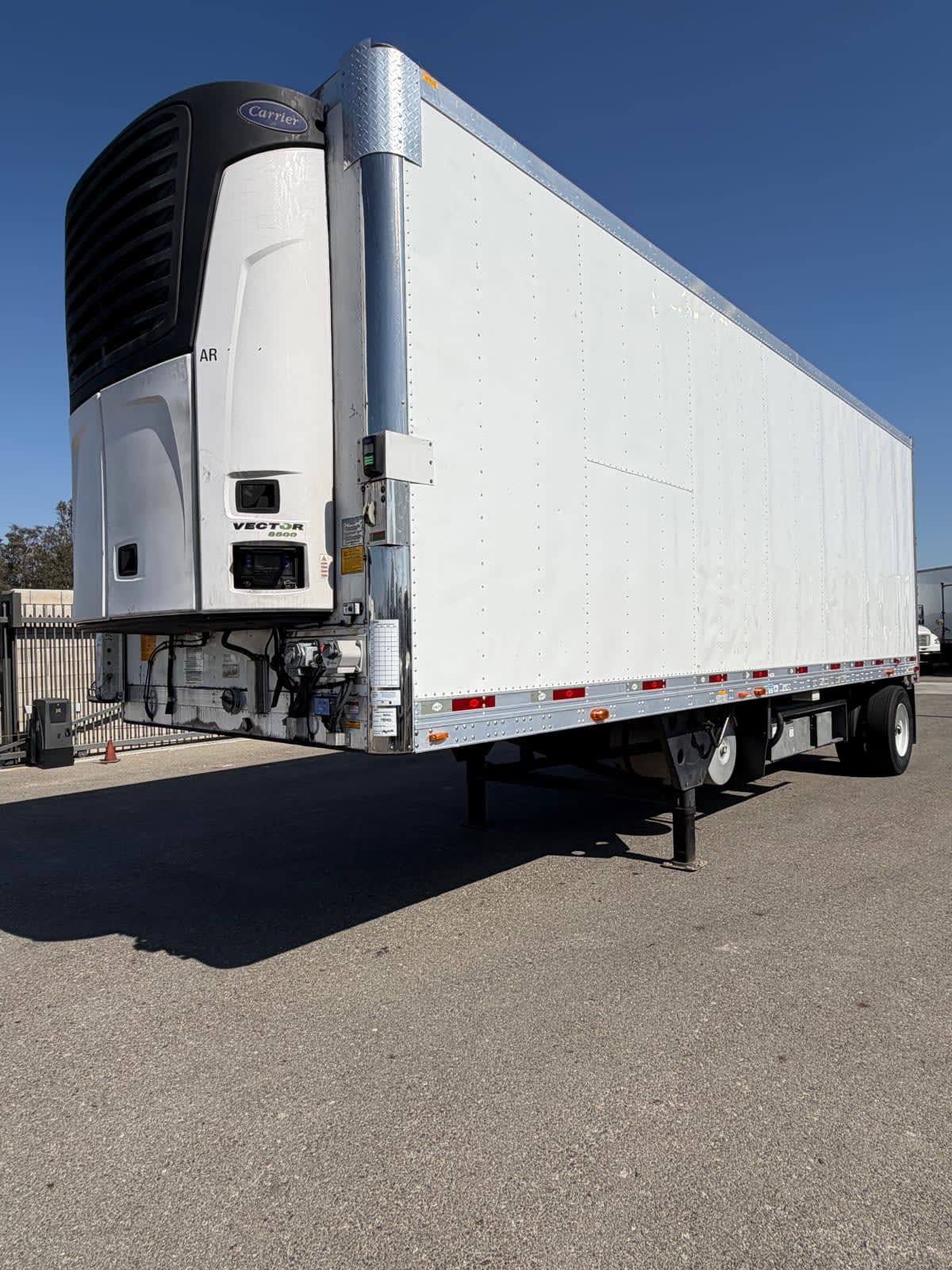 2018 Utility Trailers VS1RA 28/162/102 770455