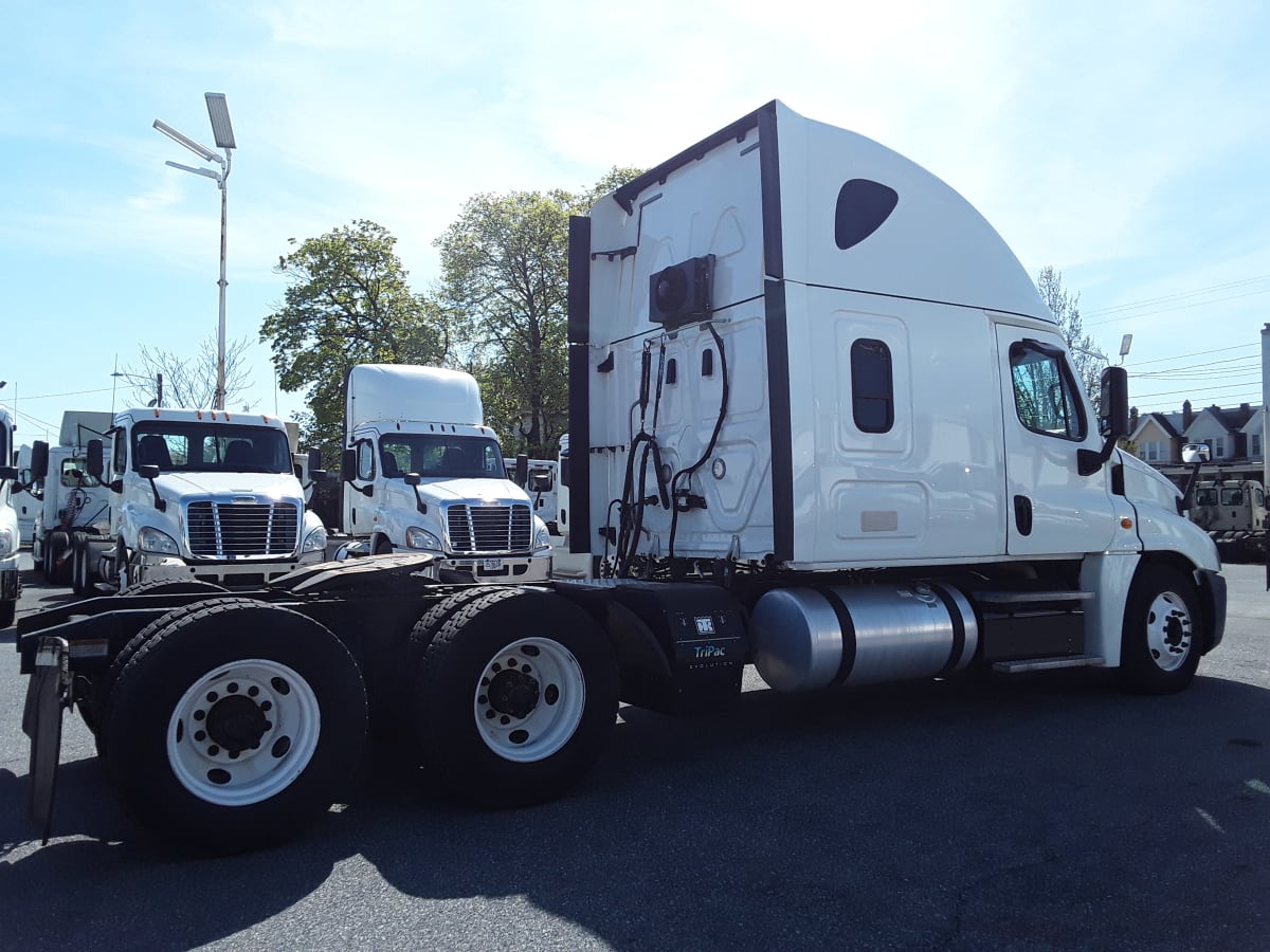 2018 Freightliner/Mercedes CASCADIA 125 770646