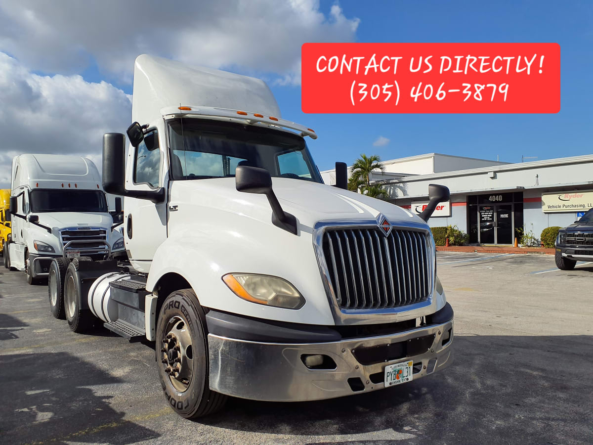 2018 International - image 3