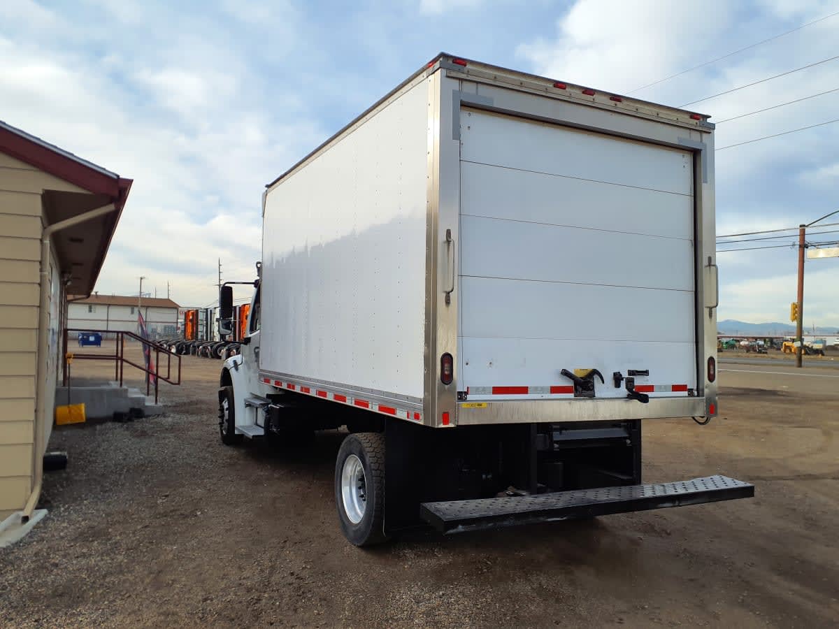 2018 Freightliner M2 106 - image 6