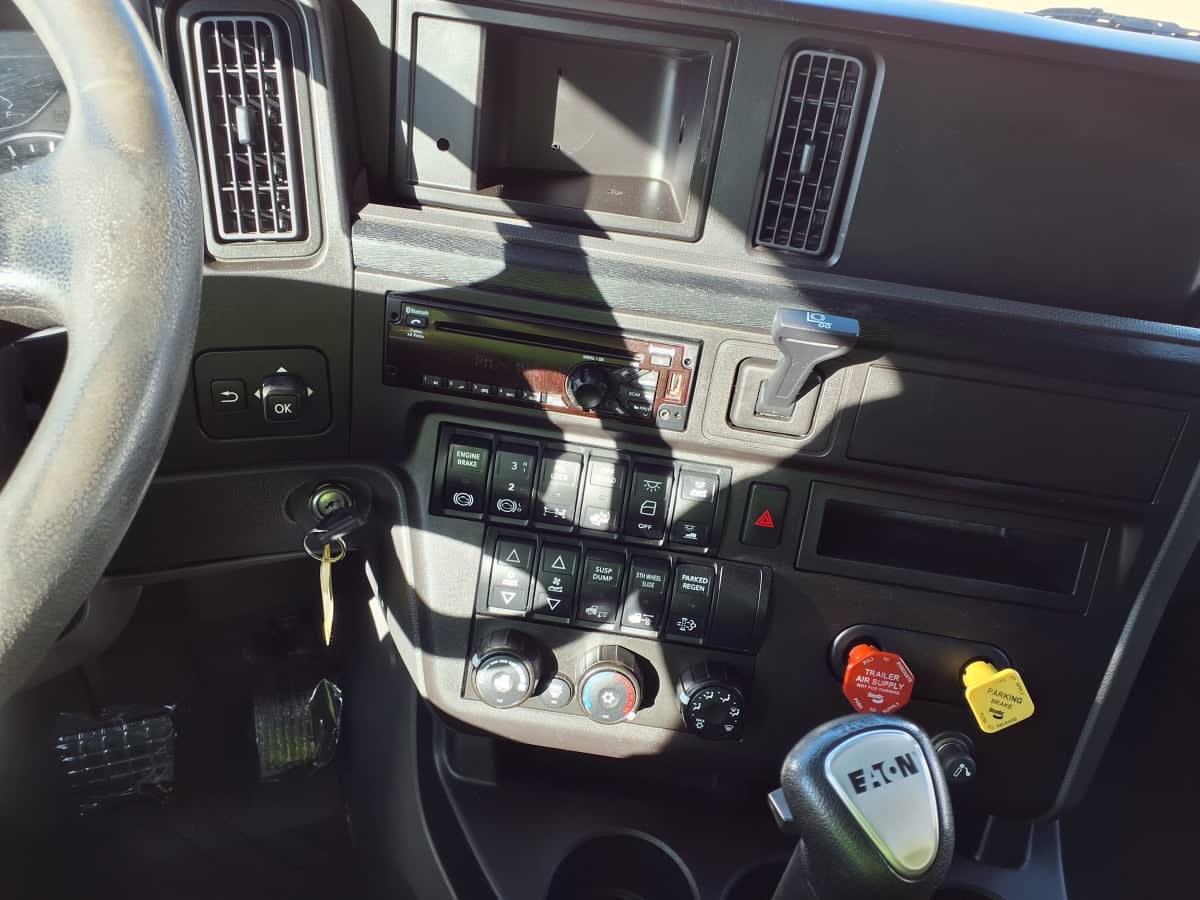 2018 Navistar International LT625 SLPR CAB 770979