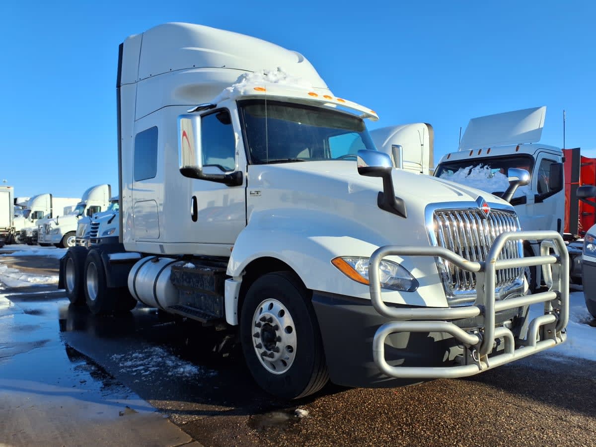 2018 Navistar International LT625 SLPR CAB 770979