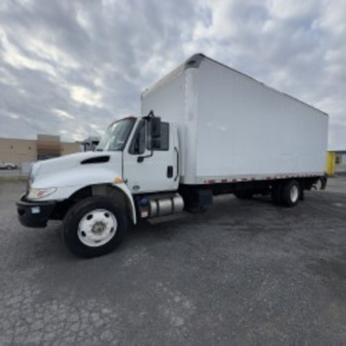 2018 Navistar International 4300 771427