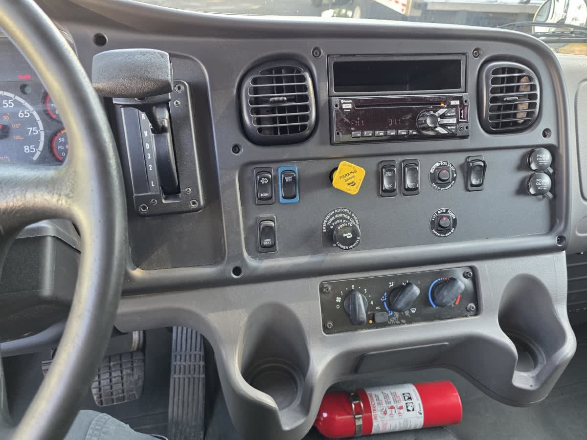 2018 Freightliner M2 106 771556