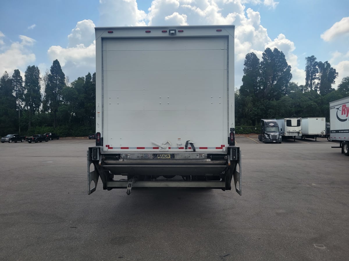 2018 Freightliner/Mercedes M2 106 771557