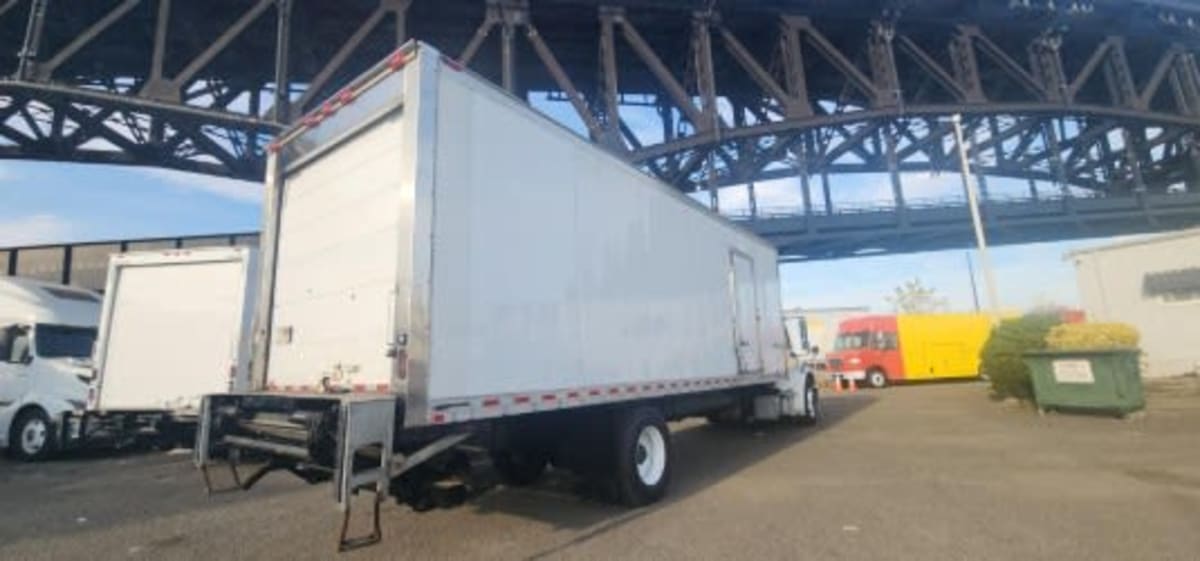 2018 Freightliner/Mercedes M2 106 771685