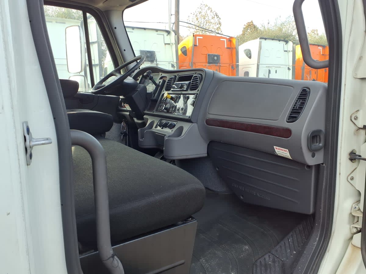 2018 Freightliner/Mercedes M2 106 771733