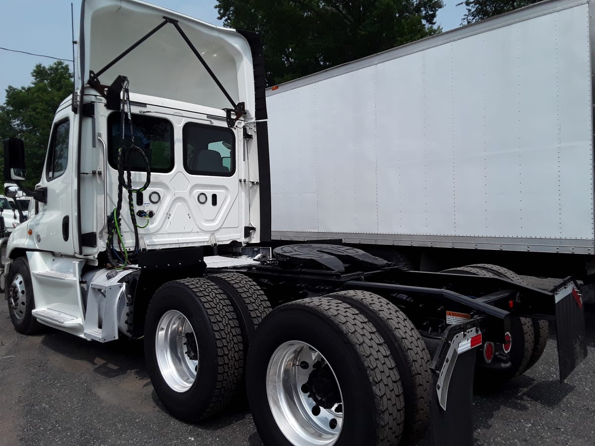 2018 Freightliner/Mercedes CASCADIA 125 772090