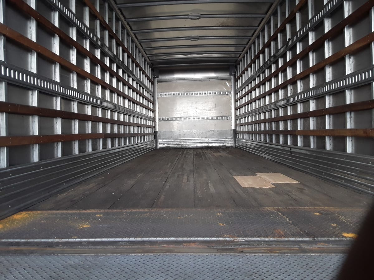 2018 Freightliner/Mercedes M2 106 772148