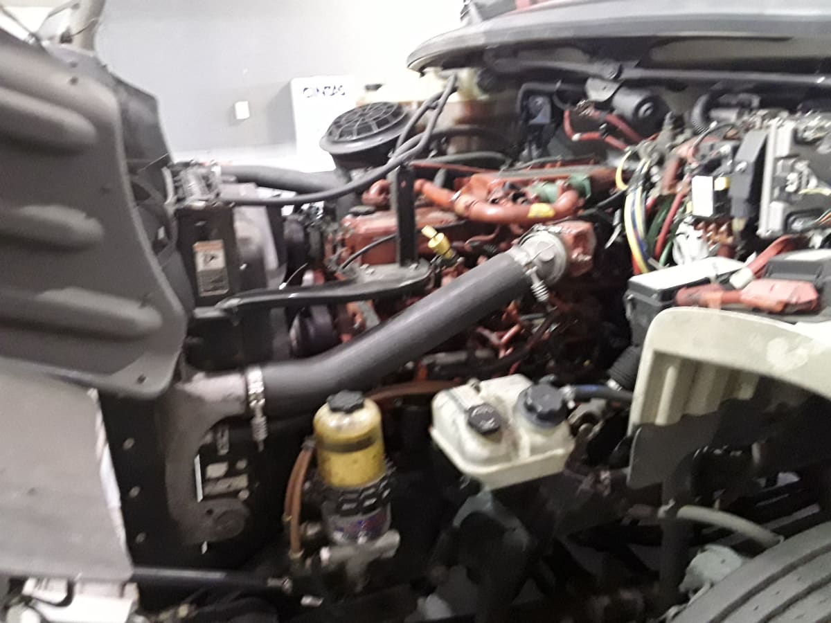 2018 Freightliner/Mercedes M2 106 772148