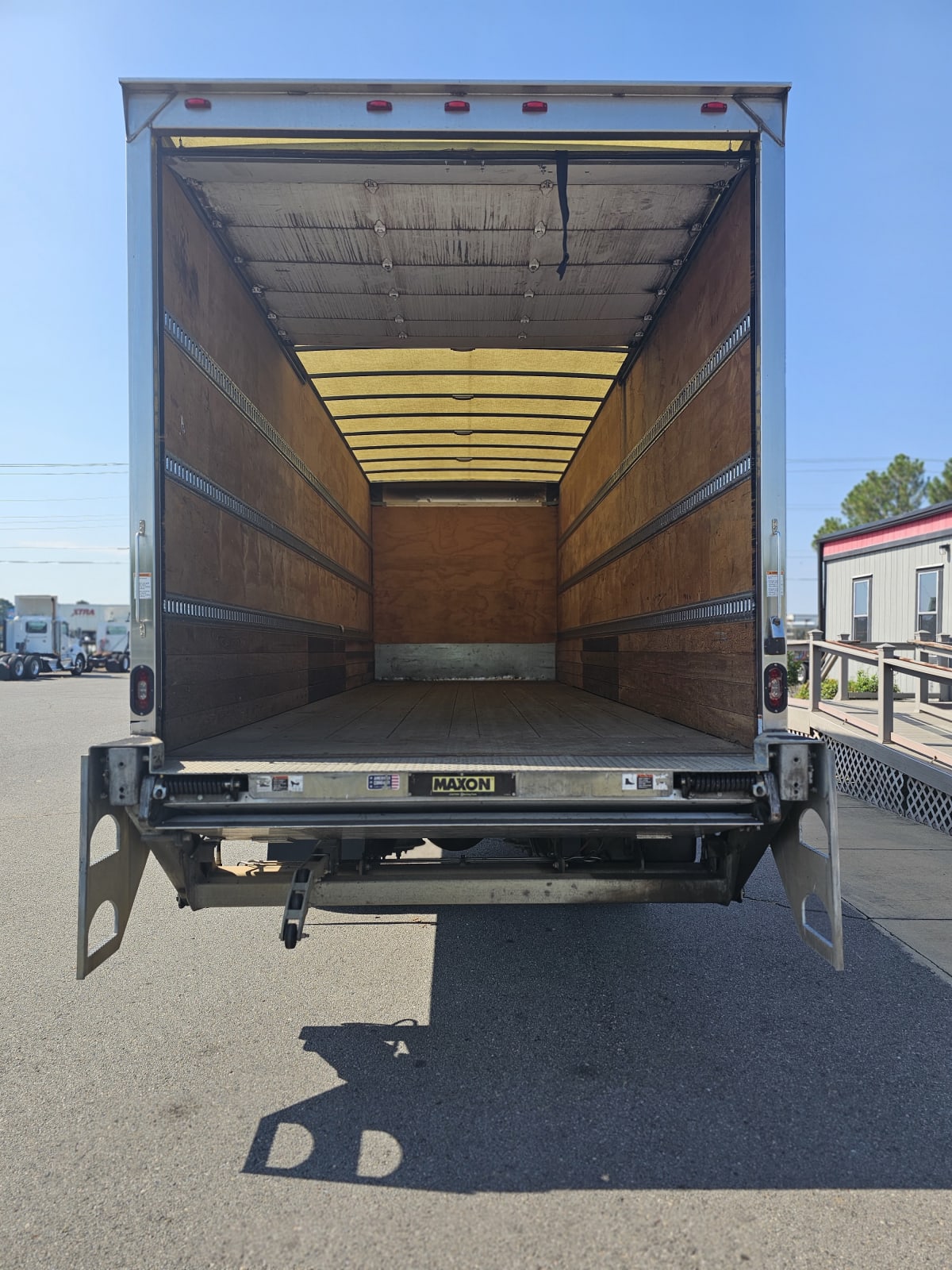 2018 Freightliner/Mercedes M2 106 772206