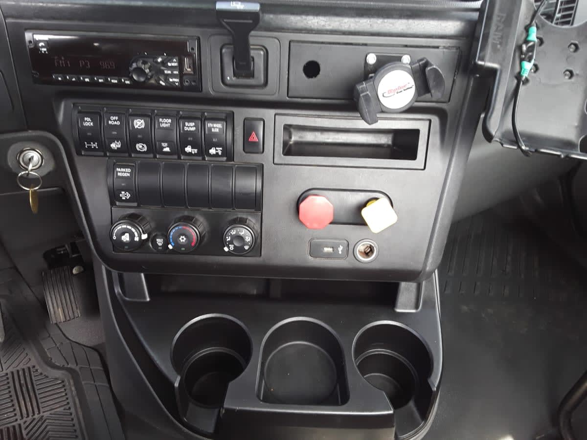 2018 Navistar International LT625 DAYCAB T/A 772567