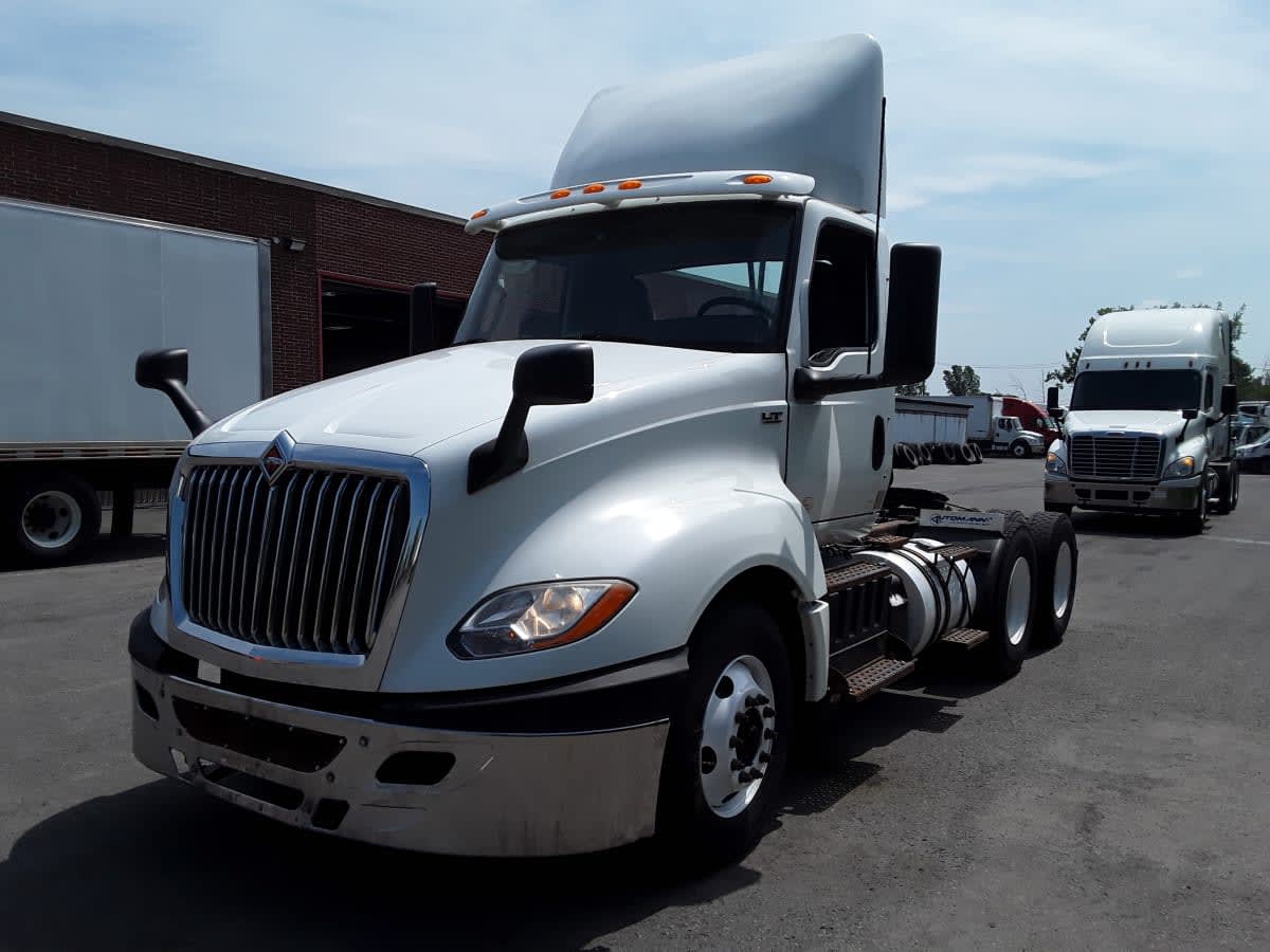 2018 Navistar International LT625 DAYCAB T/A 772567 2018 Navistar International LT625 DAYCAB T/A 772567
