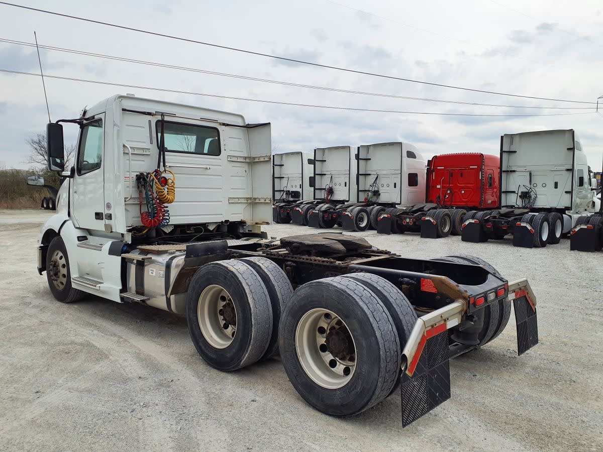 2018 Volvo VNL64TRACTOR 772573