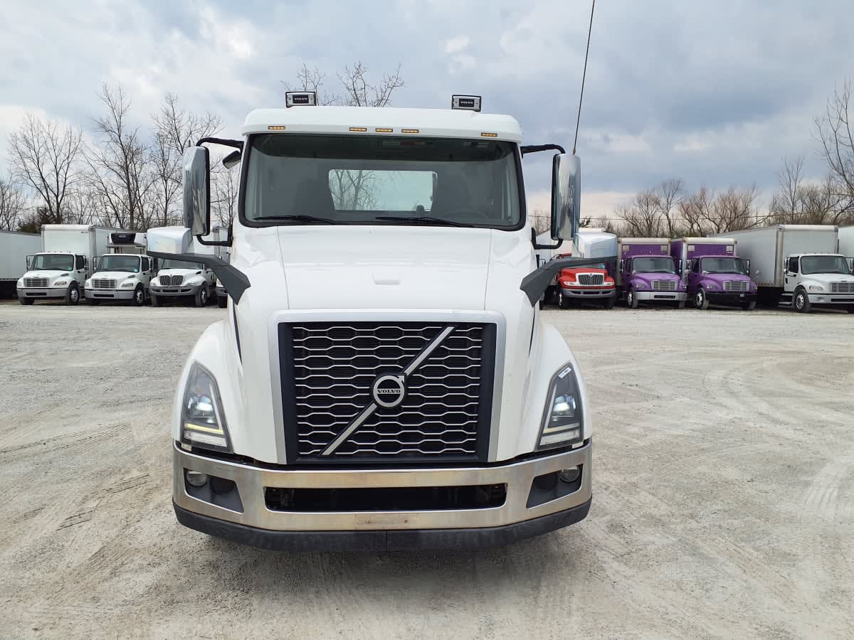2018 Volvo VNL64TRACTOR 772573