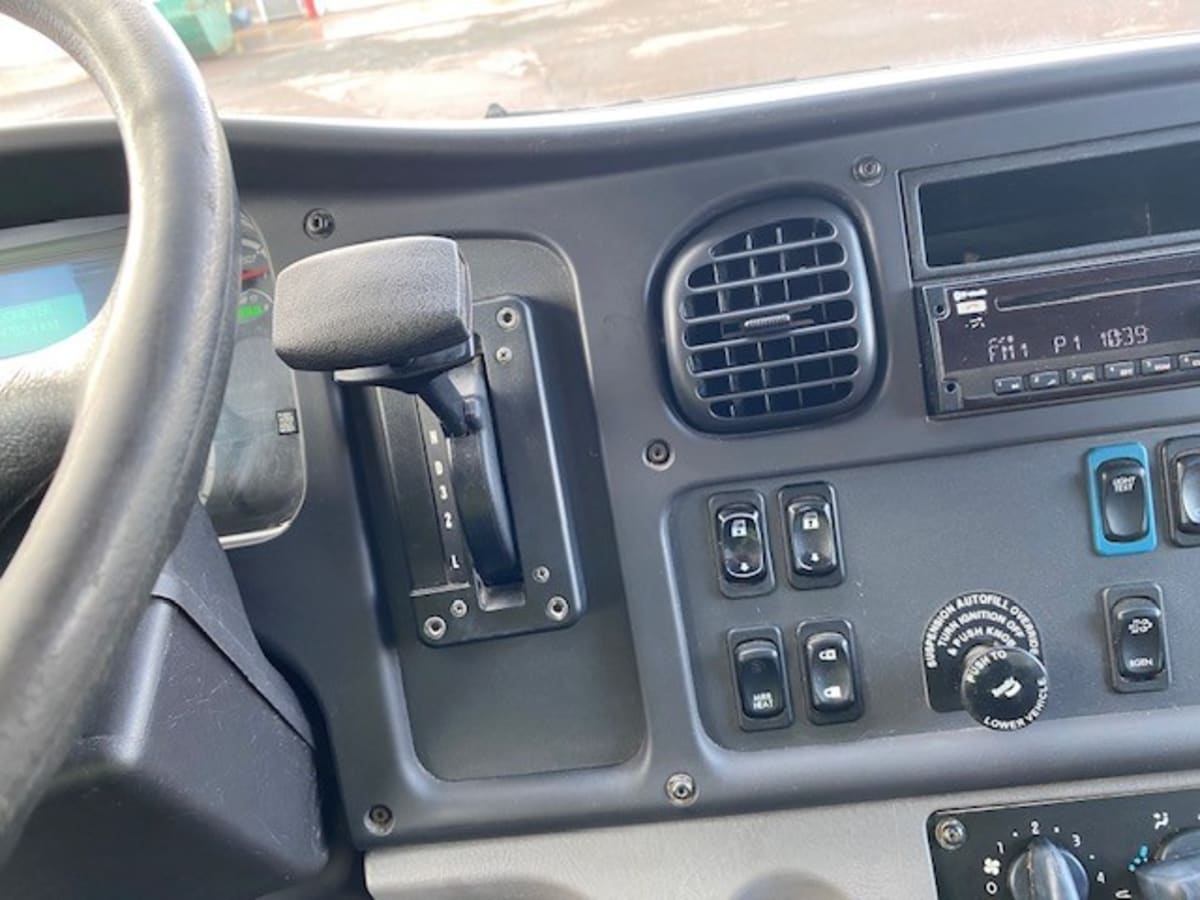 2018 Freightliner/Mercedes M2 106 772652