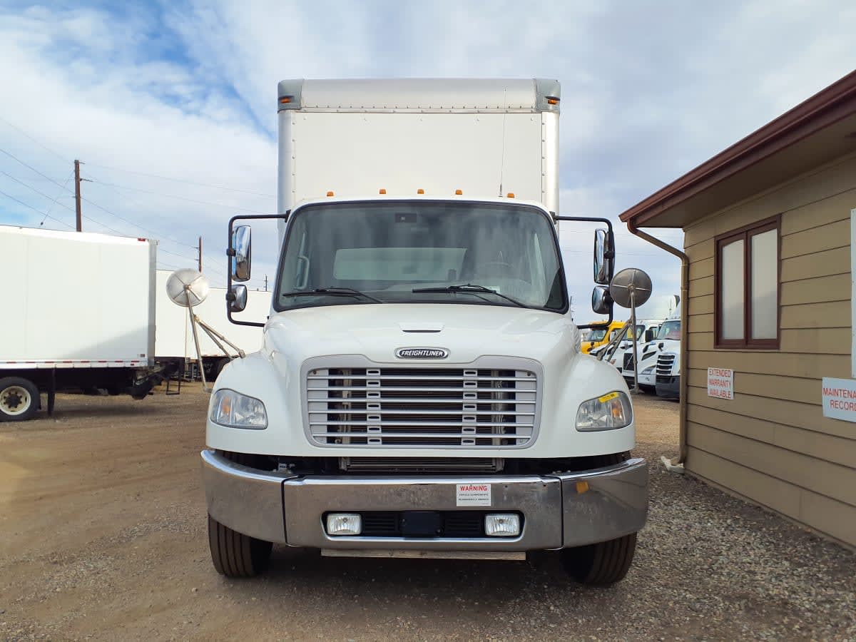 2018 Freightliner M2 106 - image 2