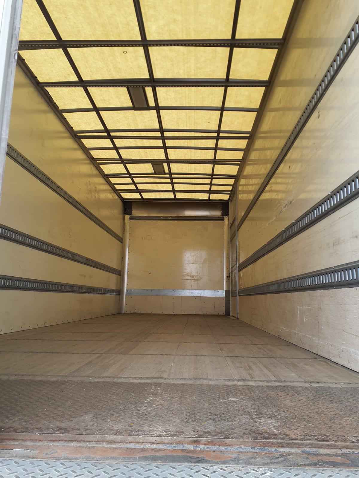 2018 Freightliner M2 106 - image 8