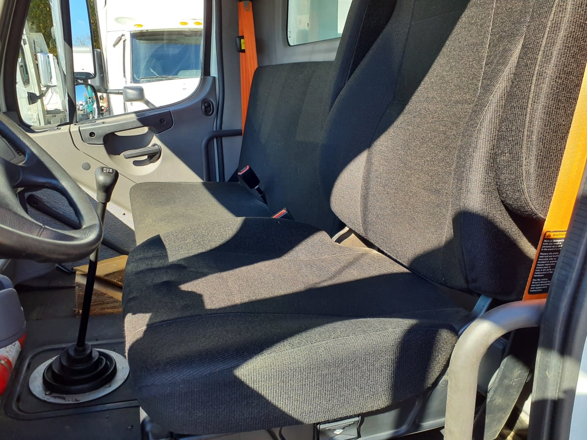 2019 Freightliner/Mercedes M2 106 773825