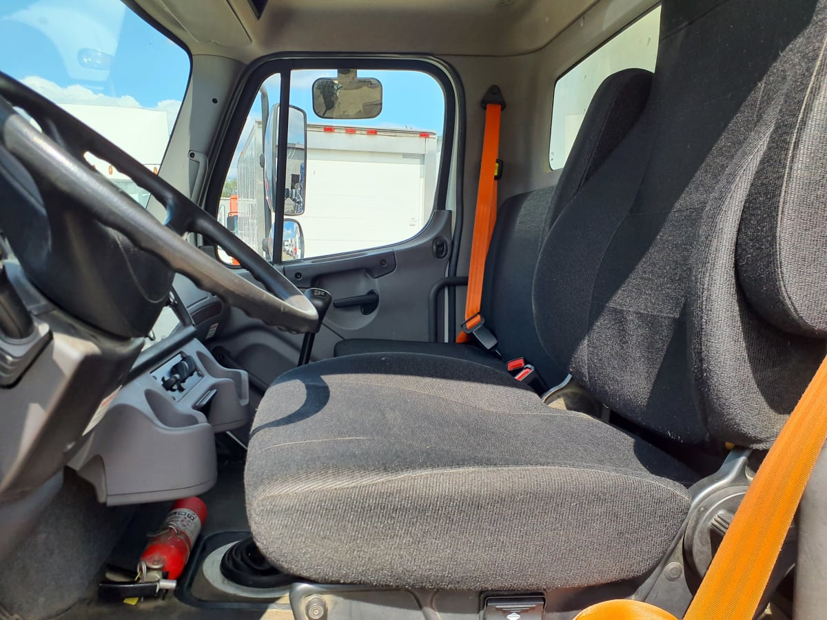 2018 Freightliner/Mercedes M2 106 773827