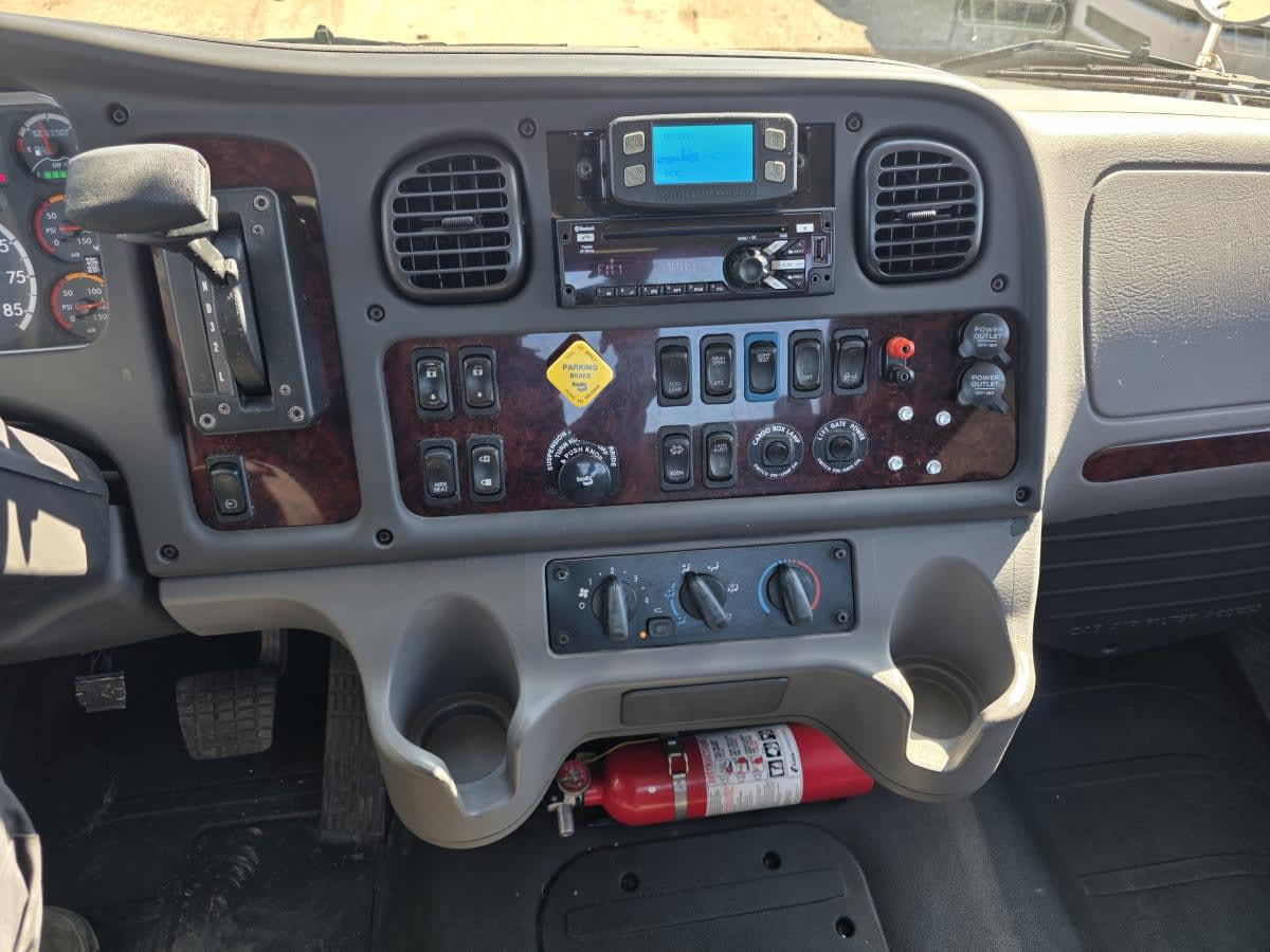 2018 Freightliner/Mercedes M2 106 774186