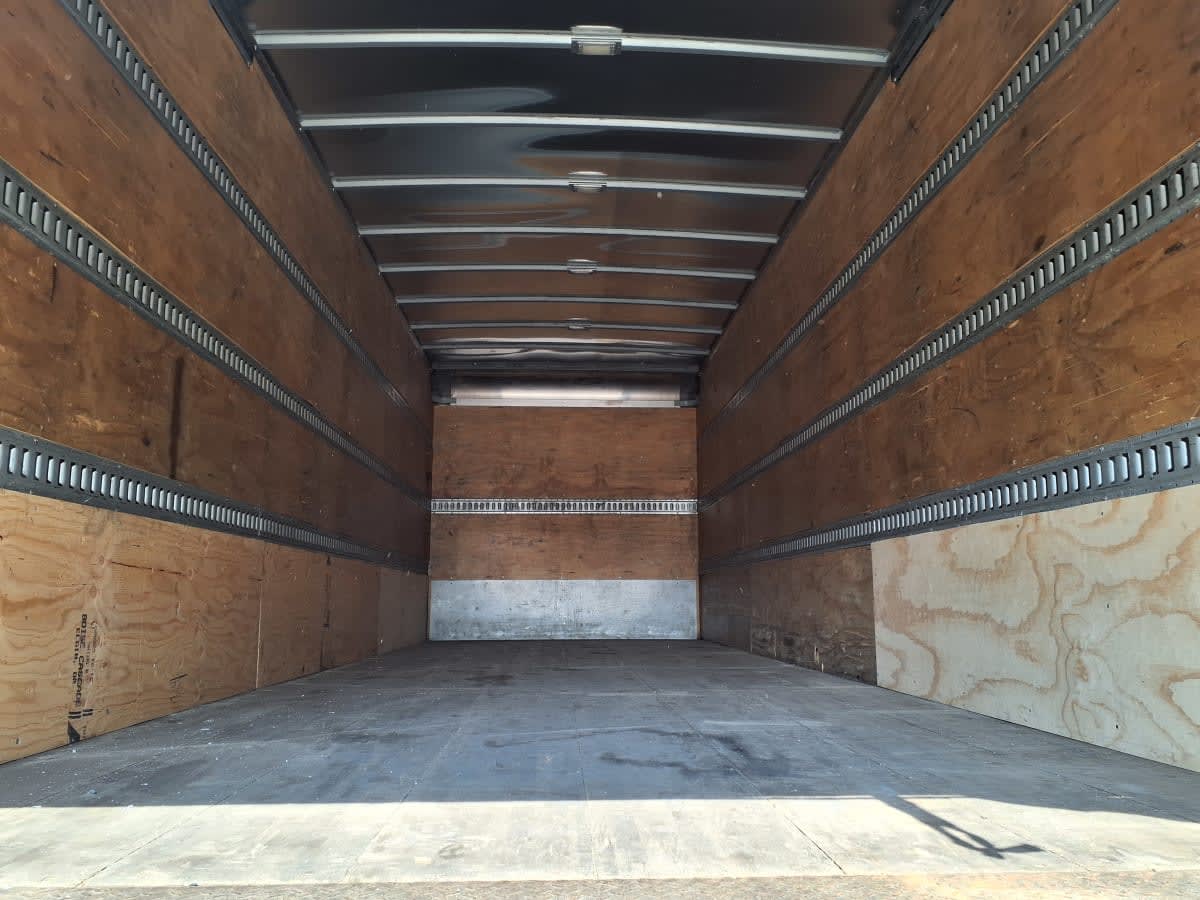 2018 Freightliner M2 106 774546