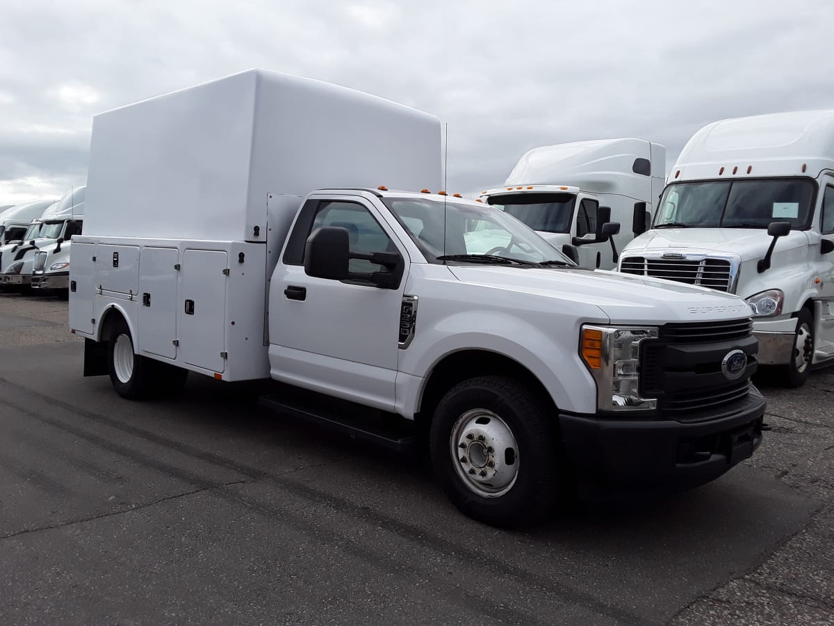 2017 Ford Motor Company F350 774592