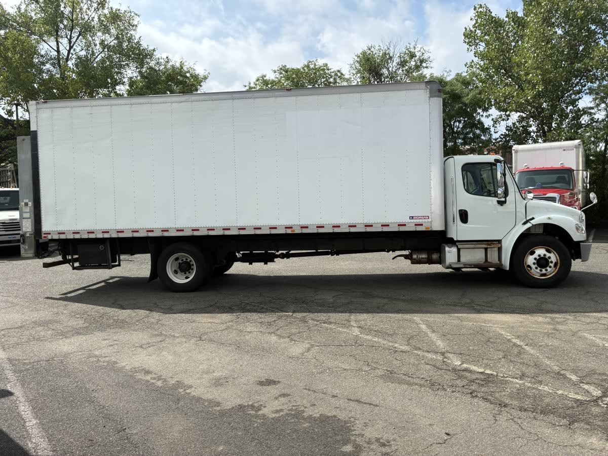 2018 Freightliner/Mercedes M2 106 774679