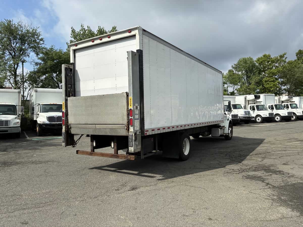 2018 Freightliner/Mercedes M2 106 774679