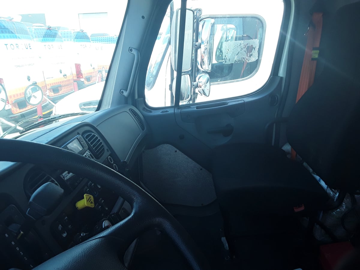 2018 Freightliner/Mercedes M2 106 774682