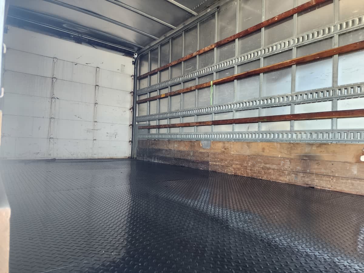 2019 Freightliner M2 106 775013