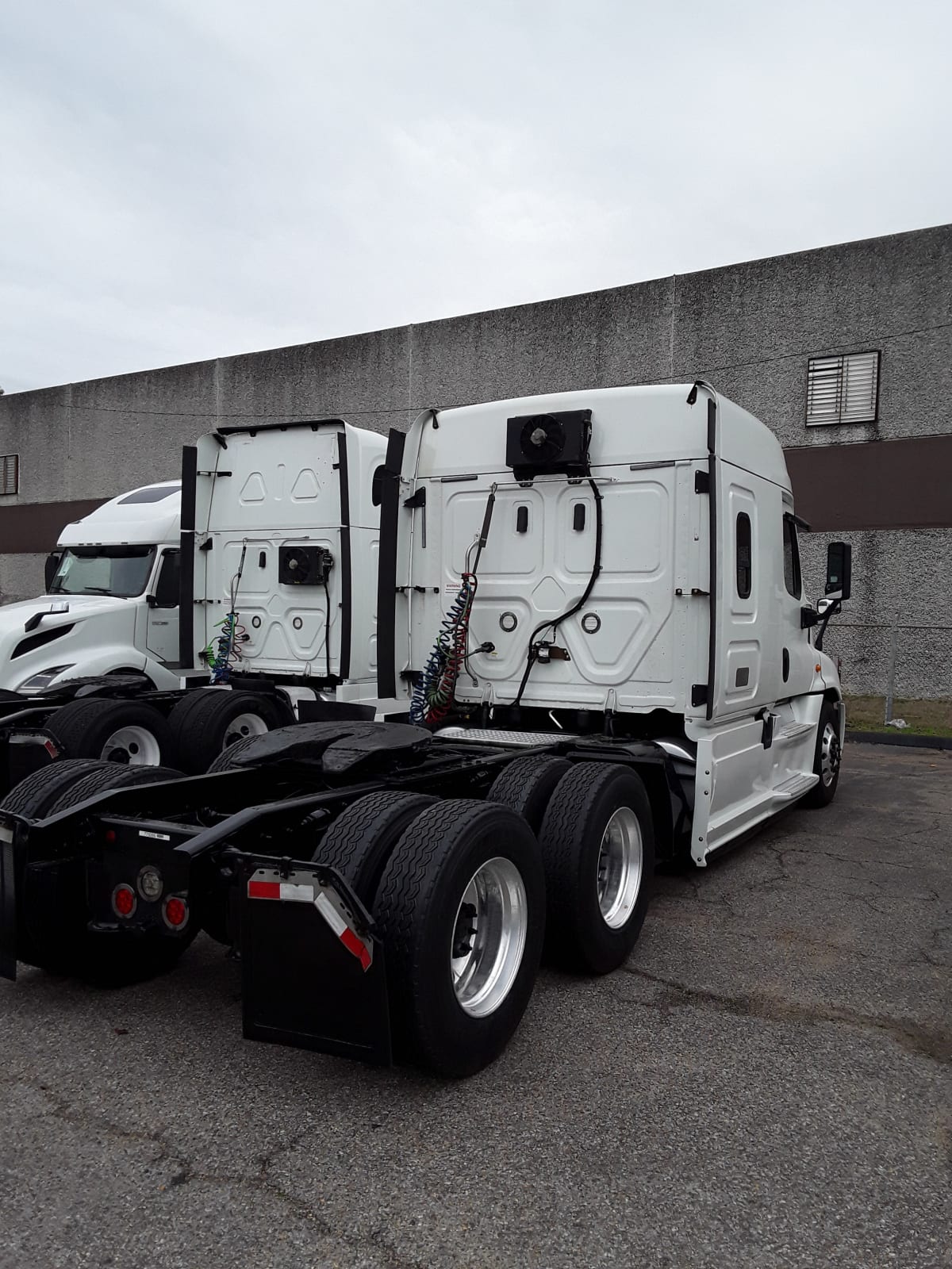 2018 Freightliner/Mercedes CASCADIA 125 775066