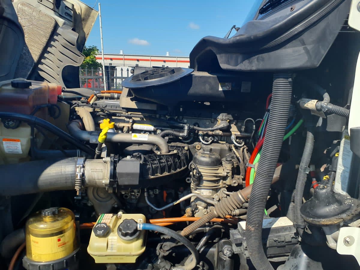 2018 Freightliner Cascadia in Atlanta, GA — photo 8