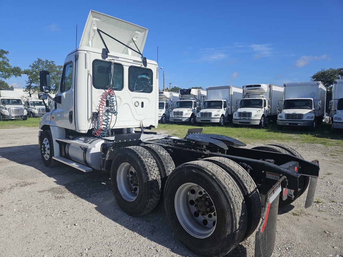 2018 Freightliner/Mercedes CASCADIA 125 775234