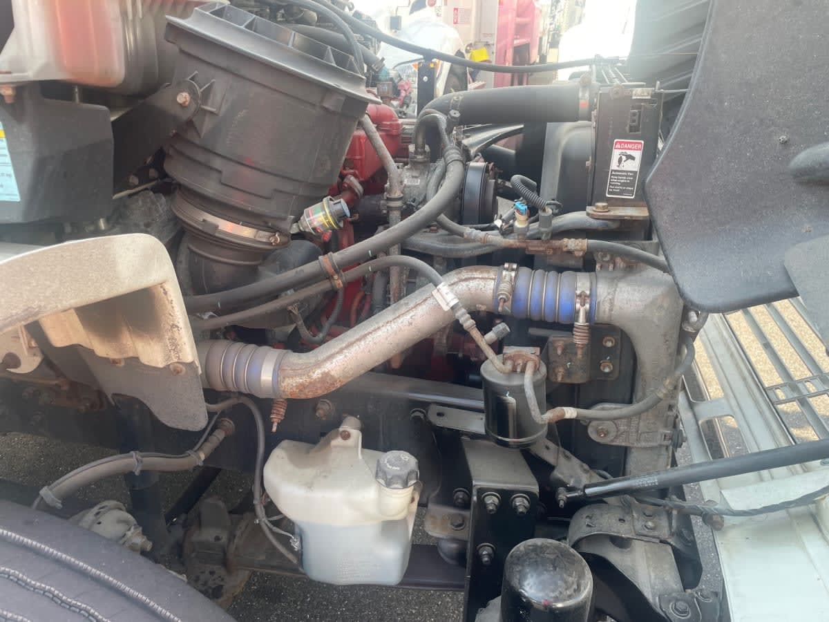 2018 Freightliner M2 106 775301