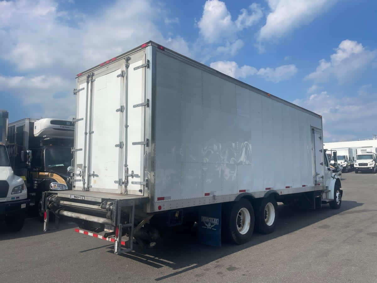 2018 Freightliner M2 106 775301