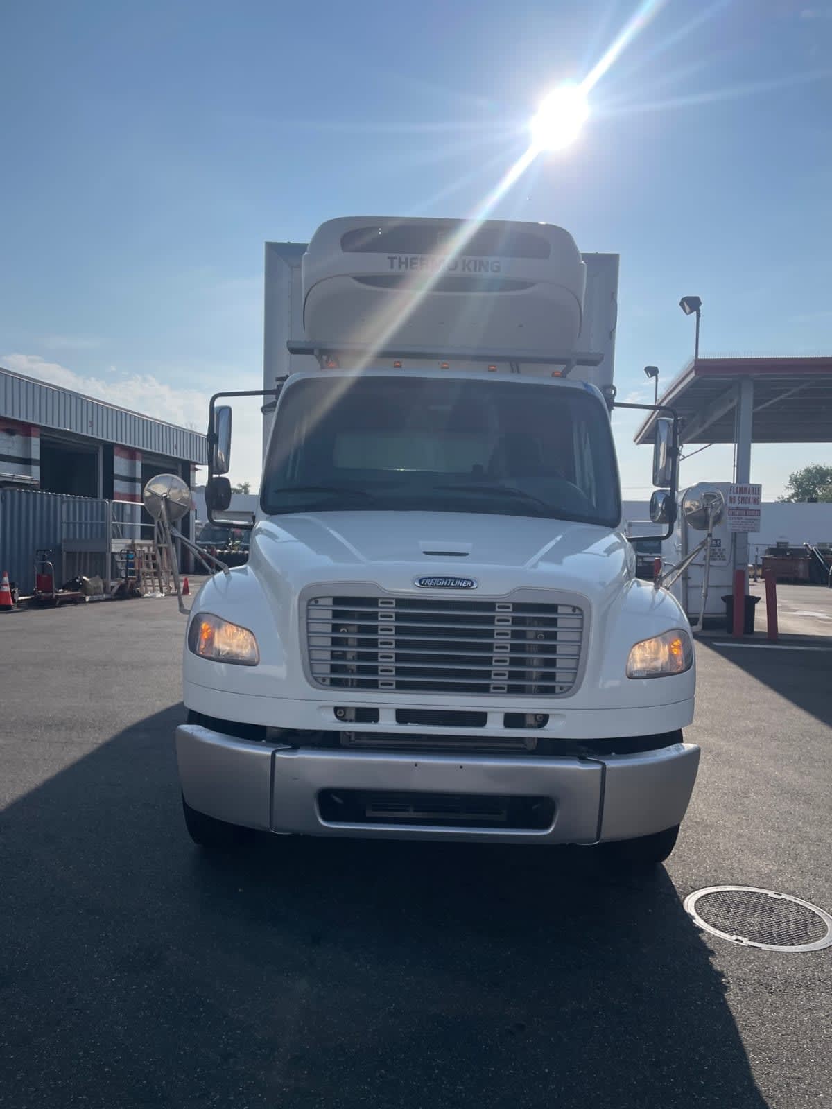 2018 Freightliner M2 106 775303