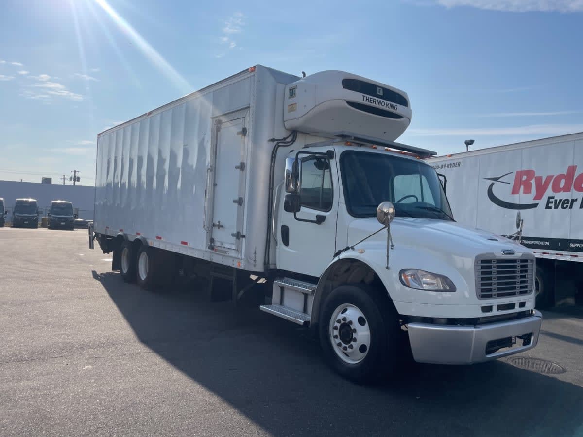 2018 Freightliner M2 106 775303