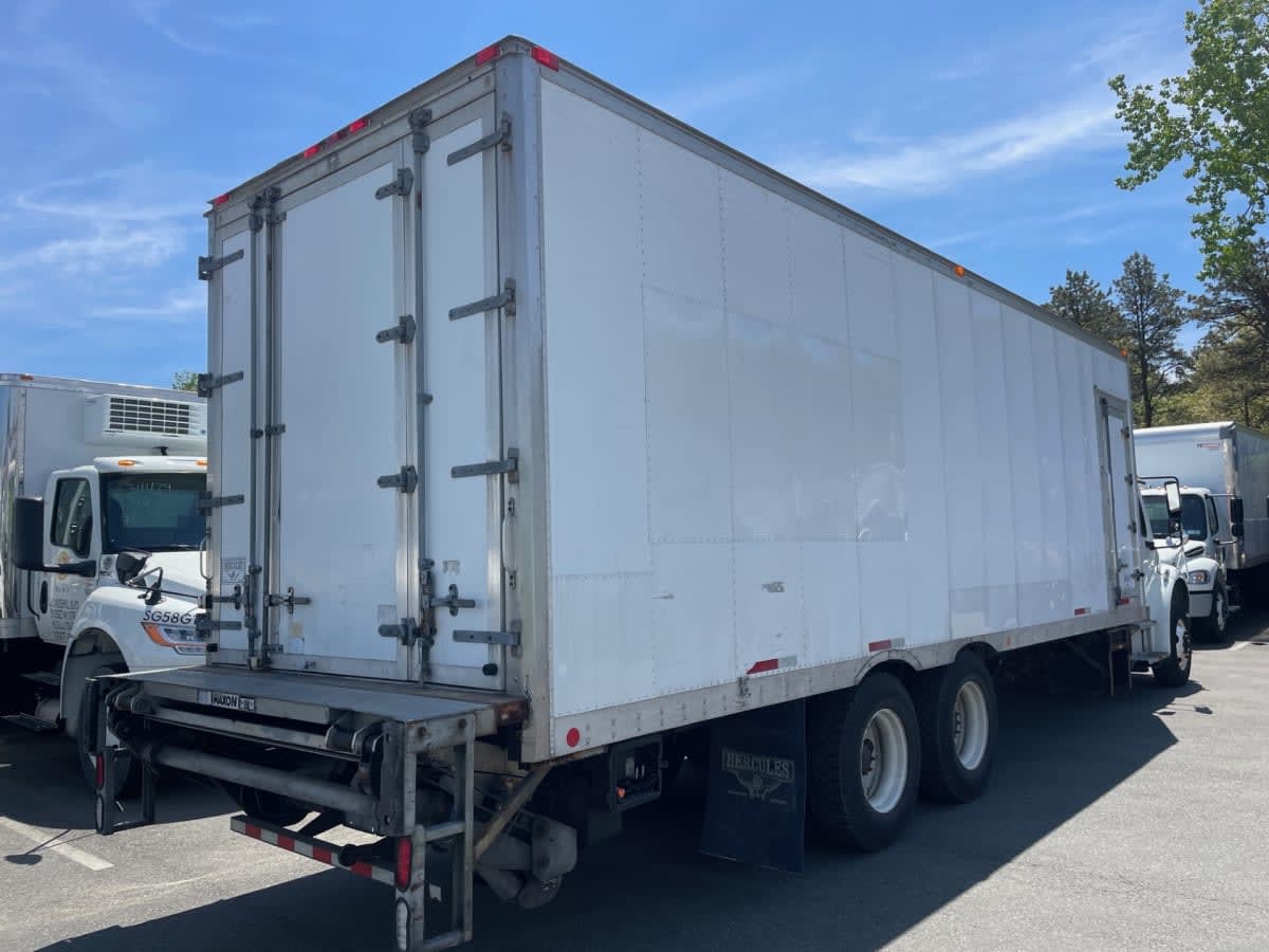 2018 Freightliner M2 106 775304