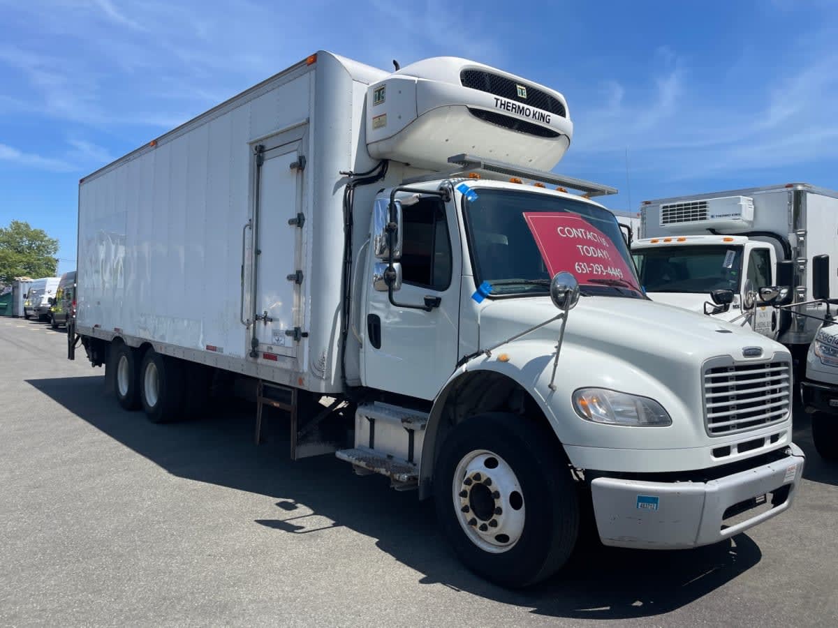 2018 Freightliner M2 106 775304