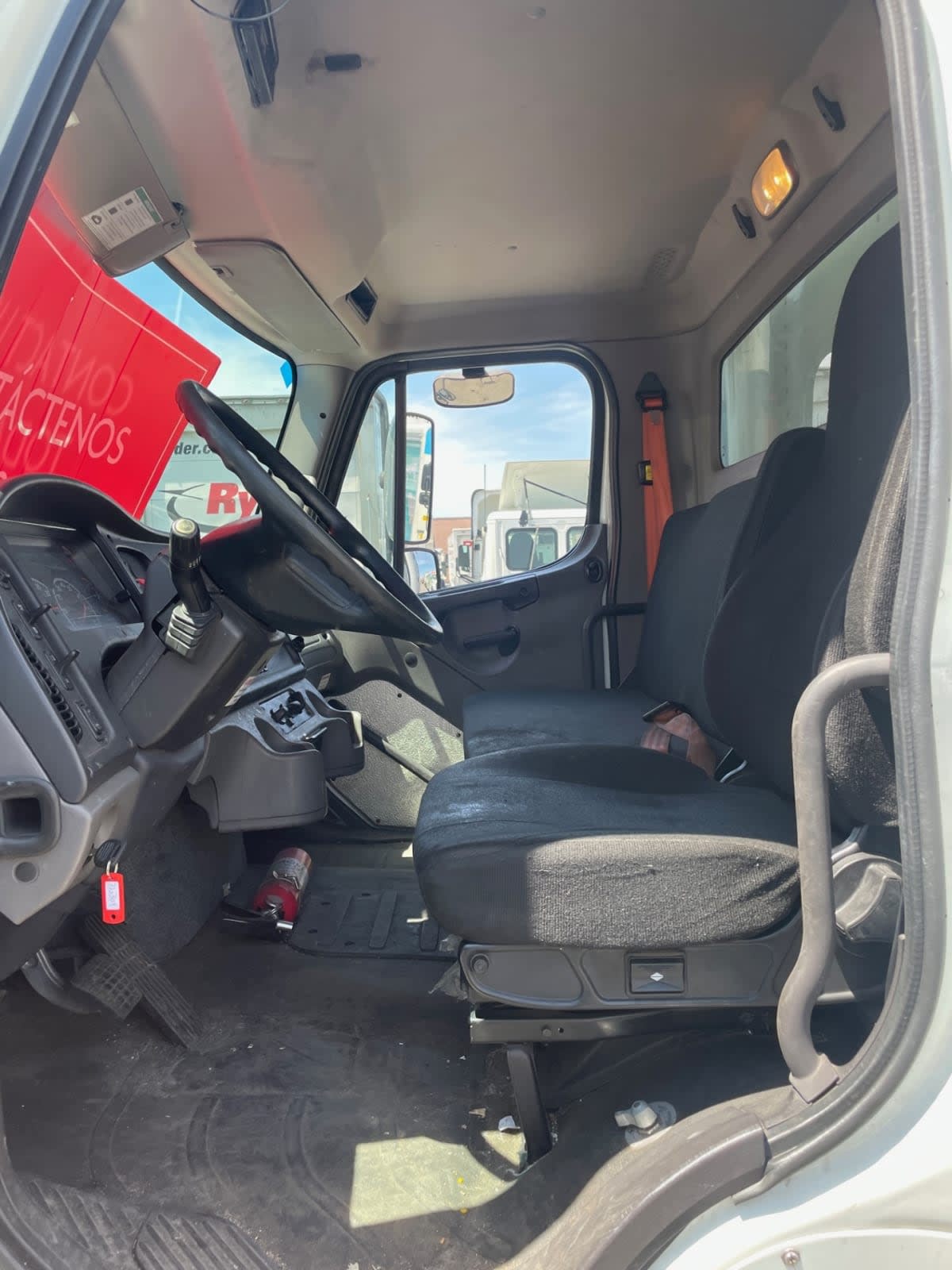 2018 Freightliner M2 106 775304