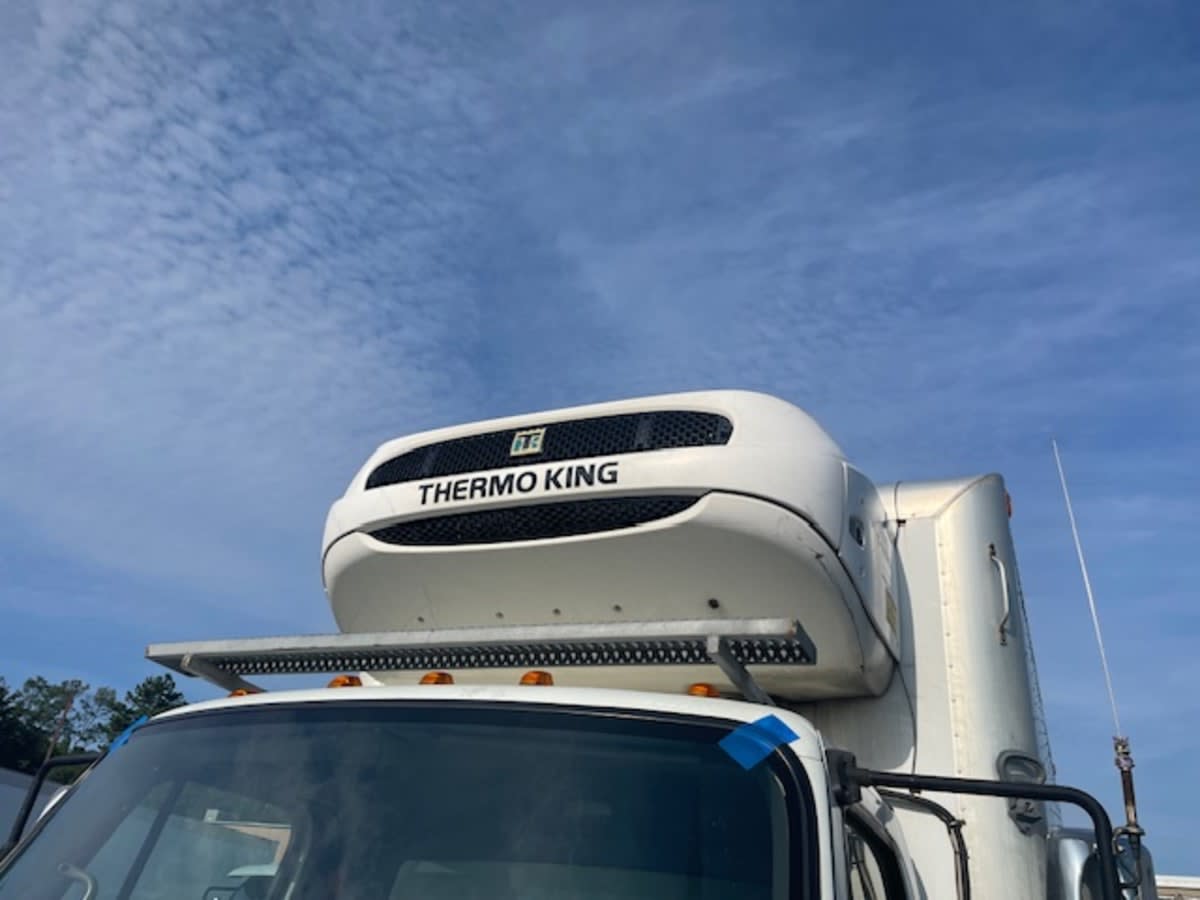2018 Freightliner M2 106 775305