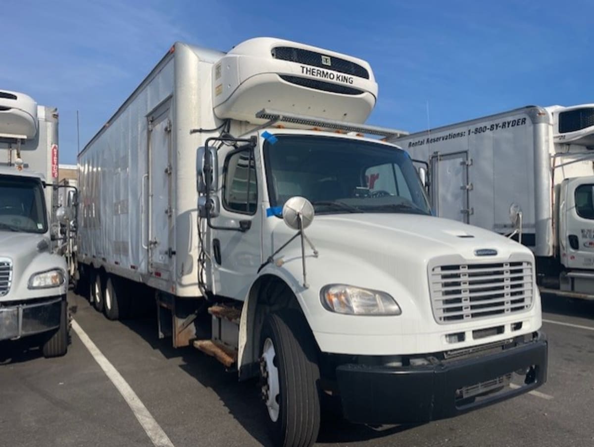 2018 Freightliner M2 106 775305