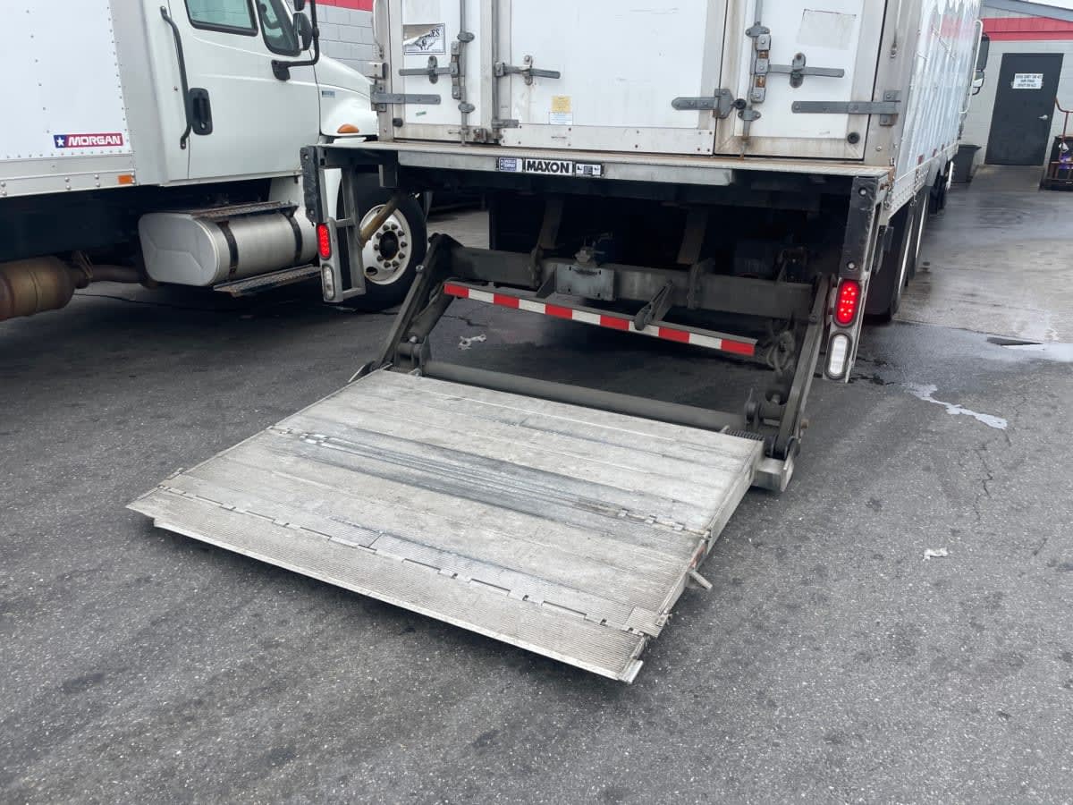 2018 Freightliner M2 106 775306