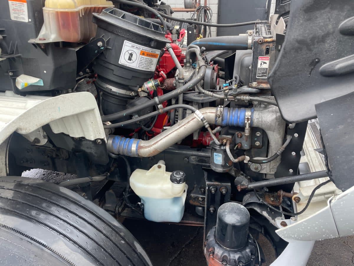 2018 Freightliner M2 106 775306
