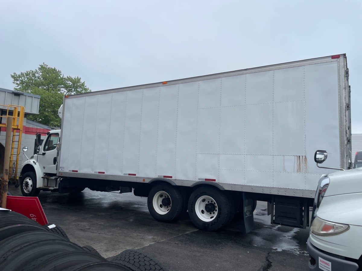 2018 Freightliner M2 106 775306
