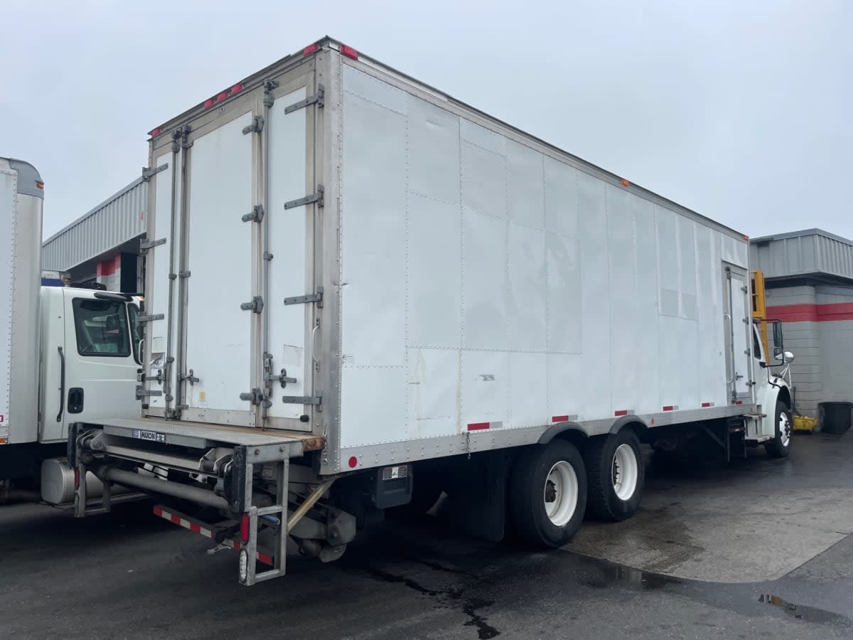 2018 Freightliner M2 106 775306