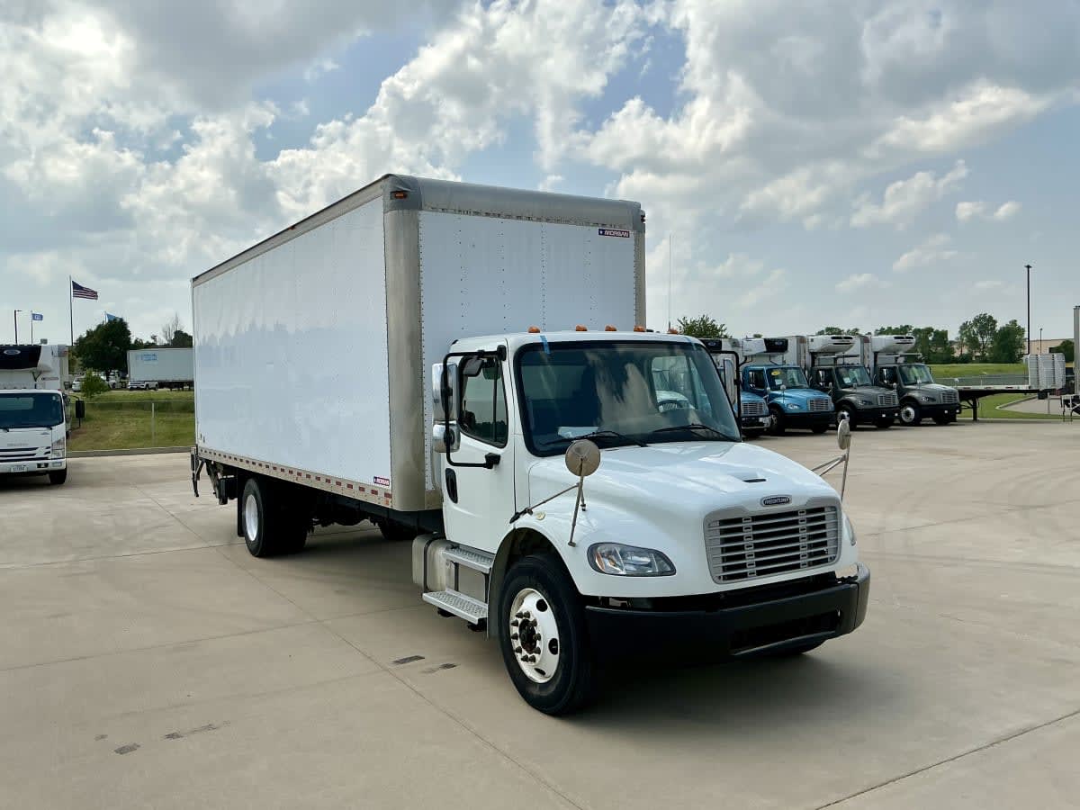 2018 Freightliner M2 106 775314